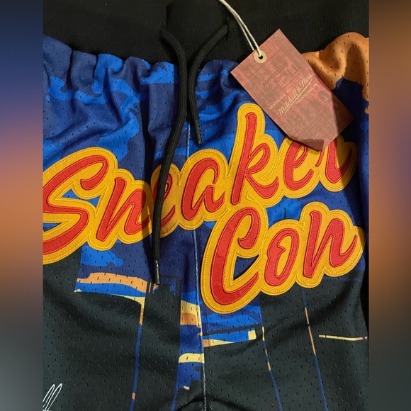 - ☄️NWT! Jeff Hamilton X SneakerCon Exclusive Mitchell and Ness men’s M - Picture 5 of 10